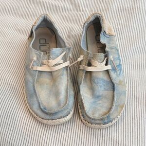 Hey Dude Wendy Tie dye size 5 VGC